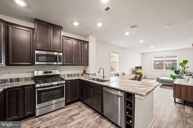 142-B FLEET CT, Bensalem, PA 19020
