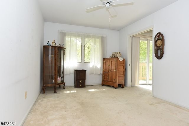 9 Parsons Ct, Mahwah Twp., NJ 07430