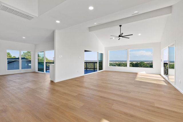106 Koolua DR, Bastrop, TX 78602