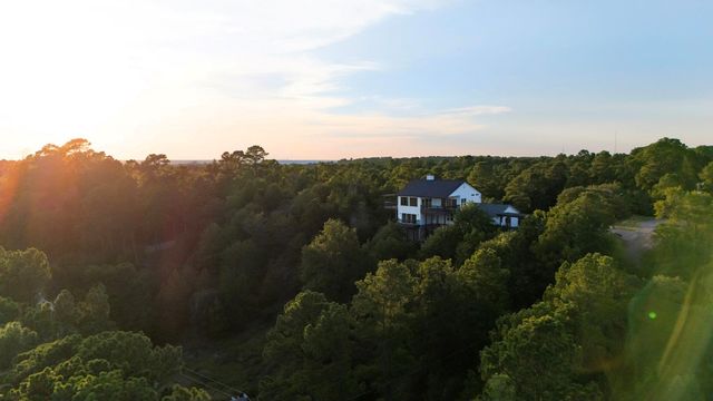 106 Koolua DR, Bastrop, TX 78602