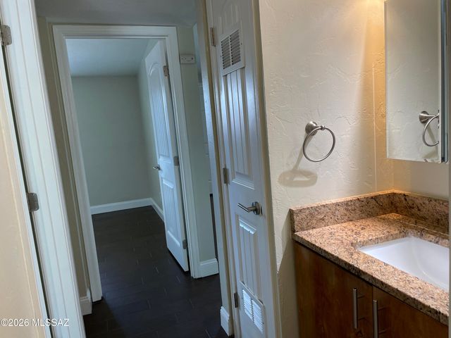 1002 E Lester St Unit 4, Tucson, AZ 85719