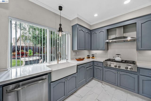 5875 Arlene Way, Livermore, CA 94550