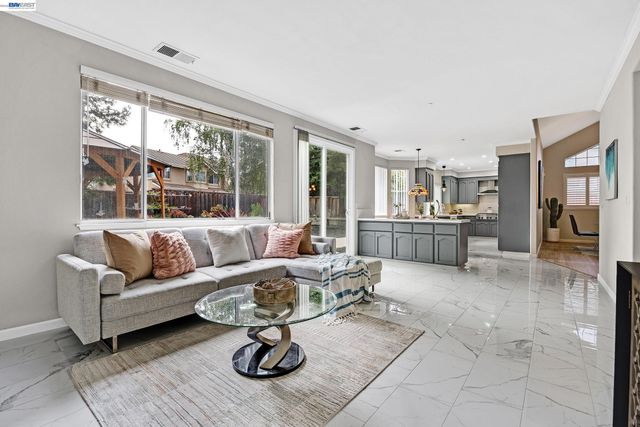 5875 Arlene Way, Livermore, CA 94550