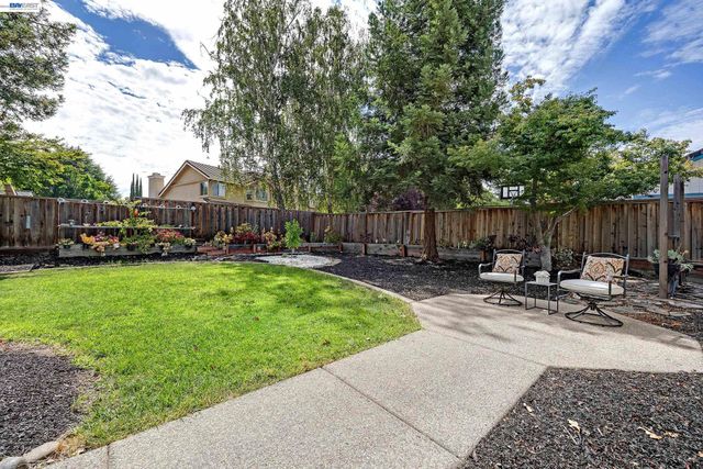 5875 Arlene Way, Livermore, CA 94550