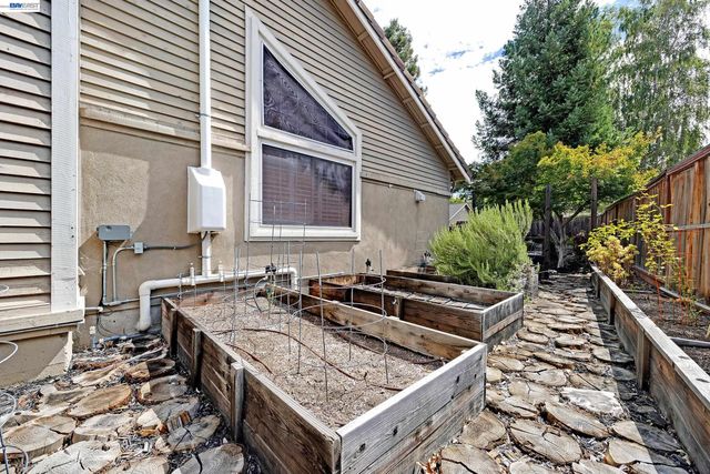 5875 Arlene Way, Livermore, CA 94550