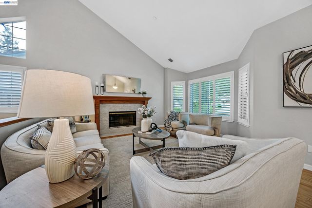 5875 Arlene Way, Livermore, CA 94550
