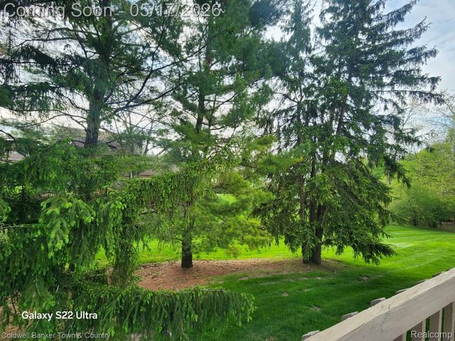 31128 Applewood Lane, Farmington Hills, MI 48331