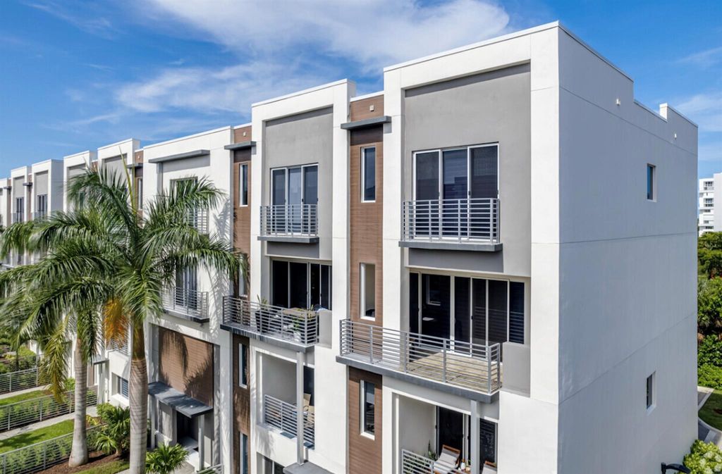 1044 NE 18th Ave 203, Fort Lauderdale, FL 33309