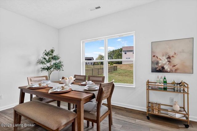 16728 Taunton Vale Rd, Louisville, KY 40245