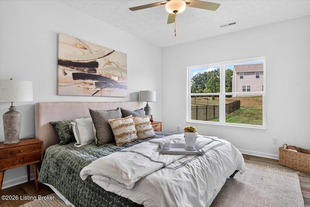 16728 Taunton Vale Rd, Louisville, KY 40245