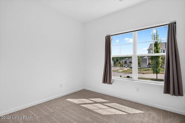 16728 Taunton Vale Rd, Louisville, KY 40245
