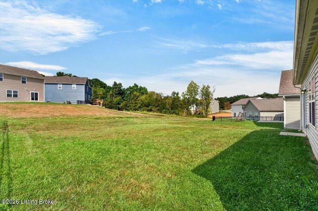 16728 Taunton Vale Rd, Louisville, KY 40245