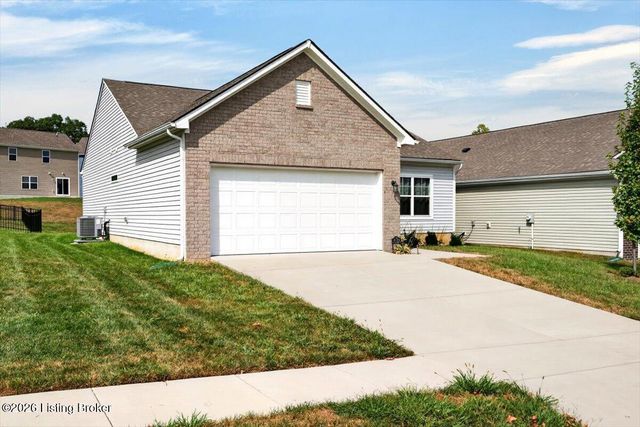 16728 Taunton Vale Rd, Louisville, KY 40245