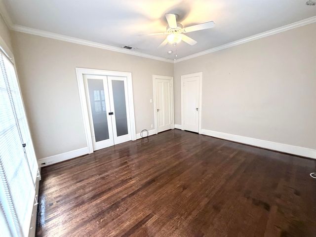 106 PEMBROKE LANE, Wichita Falls, TX 76301