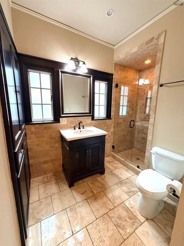 106 PEMBROKE LANE, Wichita Falls, TX 76301