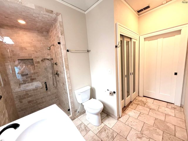 106 PEMBROKE LANE, Wichita Falls, TX 76301