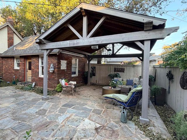 106 PEMBROKE LANE, Wichita Falls, TX 76301