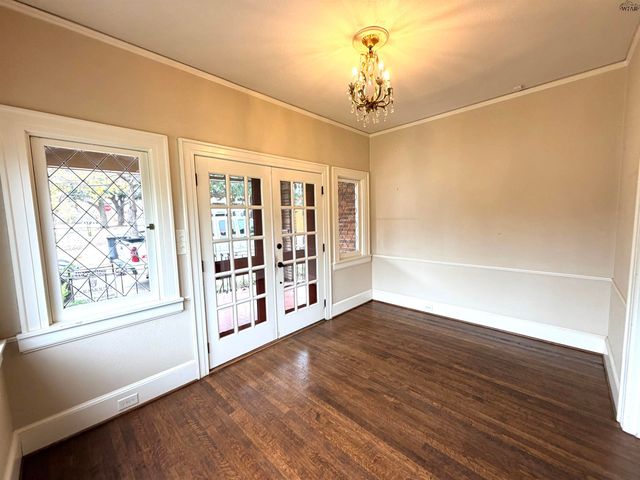 106 PEMBROKE LANE, Wichita Falls, TX 76301