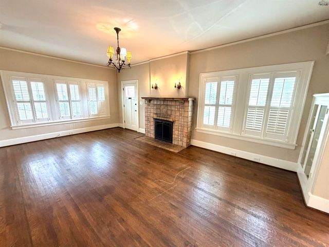 106 PEMBROKE LANE, Wichita Falls, TX 76301