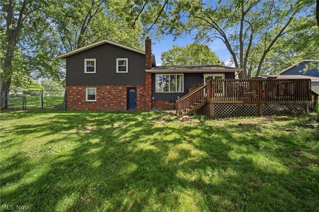11205 Merrimack Avenue NW, Hartville, OH 44632