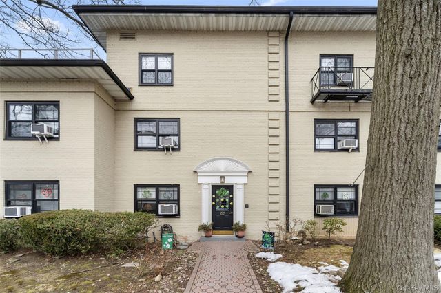 37 Manchester Road 2R, Eastchester, NY 10509