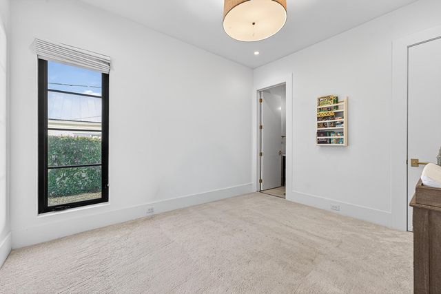 3218 S Olive Avenue, West Palm Beach, FL 33405