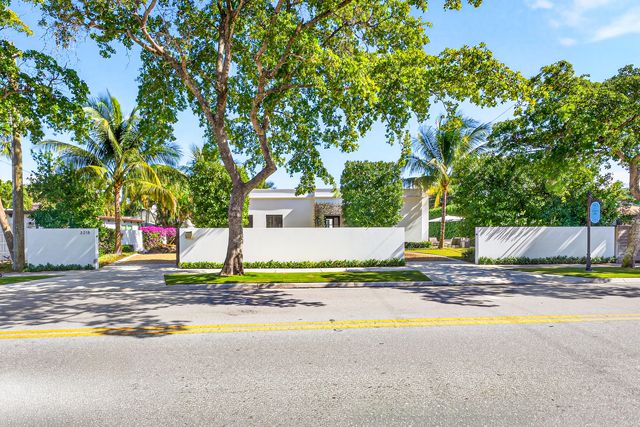 3218 S Olive Avenue, West Palm Beach, FL 33405