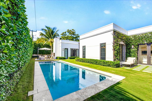 3218 S Olive Avenue, West Palm Beach, FL 33405