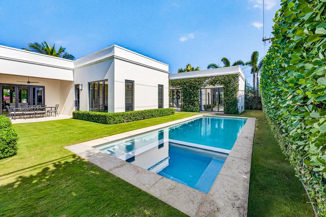 3218 S Olive Avenue, West Palm Beach, FL 33405