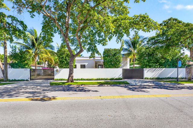 3218 S Olive Avenue, West Palm Beach, FL 33405
