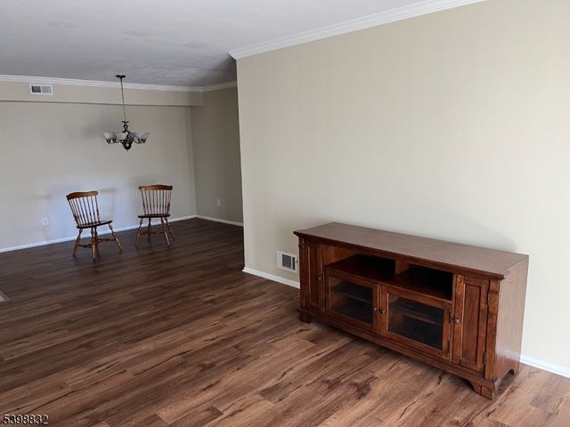 198 Drake Lane, Roxbury Twp., NJ 07852