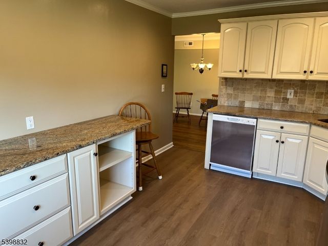 198 Drake Lane, Roxbury Twp., NJ 07852