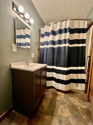 6 Blinn Avenue, Frankfort, IN 46041