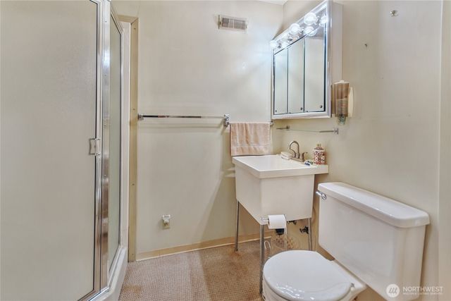 8216 John Dower Rd SW, Lakewood, WA 98499