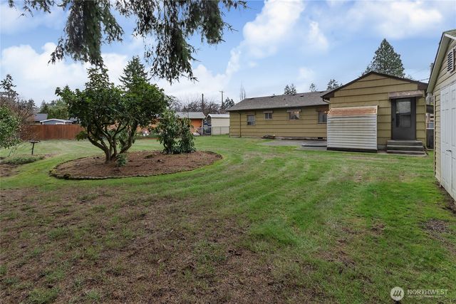 8216 John Dower Rd SW, Lakewood, WA 98499