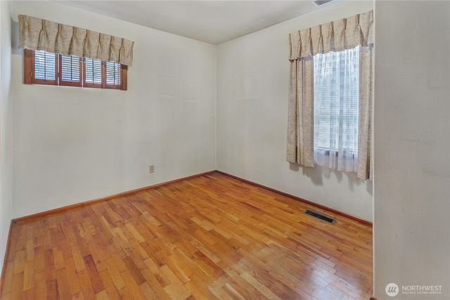 8216 John Dower Rd SW, Lakewood, WA 98499