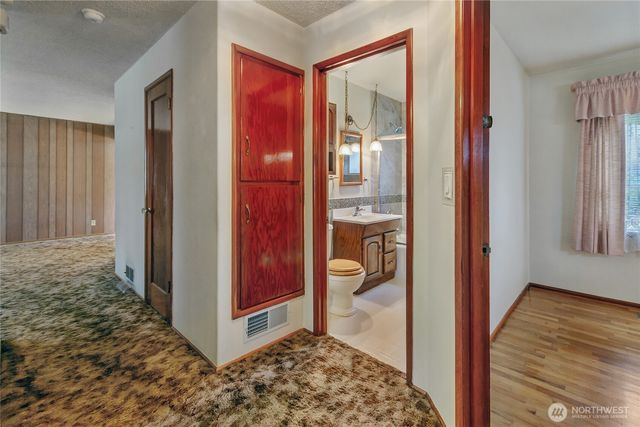 8216 John Dower Rd SW, Lakewood, WA 98499