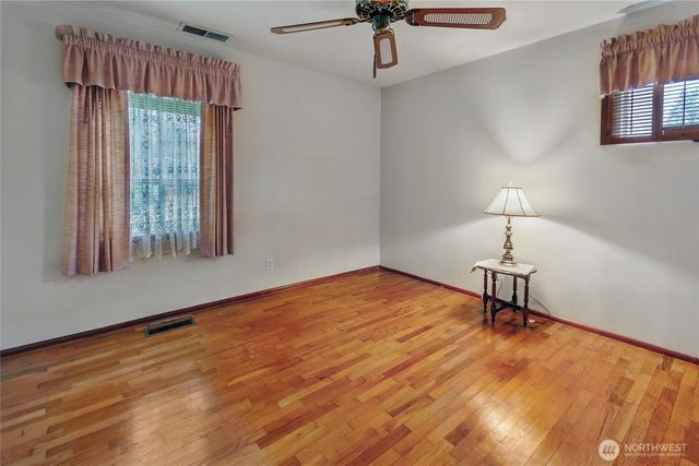 8216 John Dower Rd SW, Lakewood, WA 98499