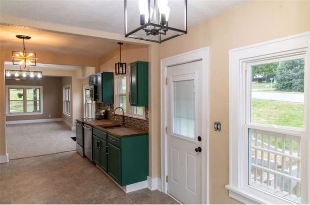 1714 Blackwell Street, St Joseph, MO 64505