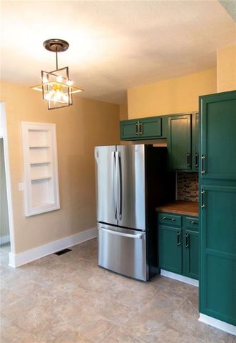 1714 Blackwell Street, St Joseph, MO 64505