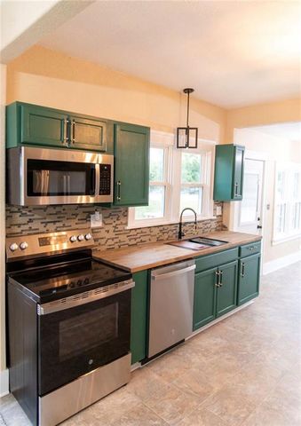 1714 Blackwell Street, St Joseph, MO 64505