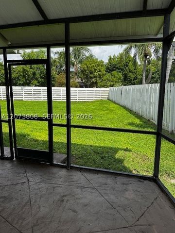 14763 SW 152nd Pl, Miami, FL 33196