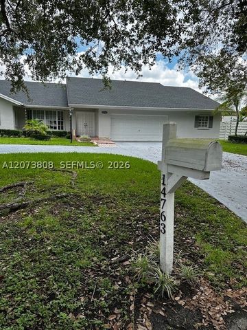 14763 SW 152nd Pl, Miami, FL 33196