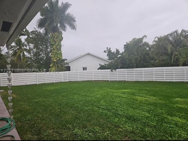 14763 SW 152nd Pl, Miami, FL 33196