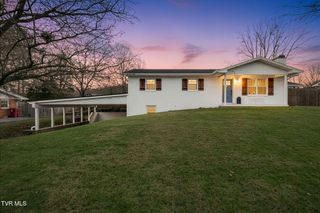 702 Crowell Lane, Johnson City, TN 37601