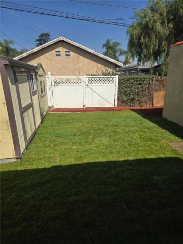 739 W 102nd, Los Angeles, CA 90044