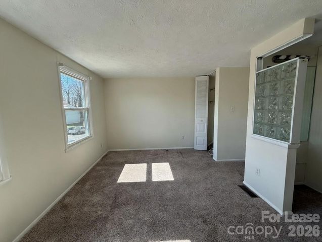 9432 Lexington Circle G, Charlotte, NC 28213