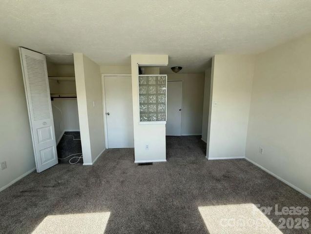 9432 Lexington Circle G, Charlotte, NC 28213