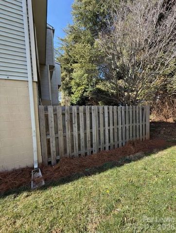 9432 Lexington Circle G, Charlotte, NC 28213