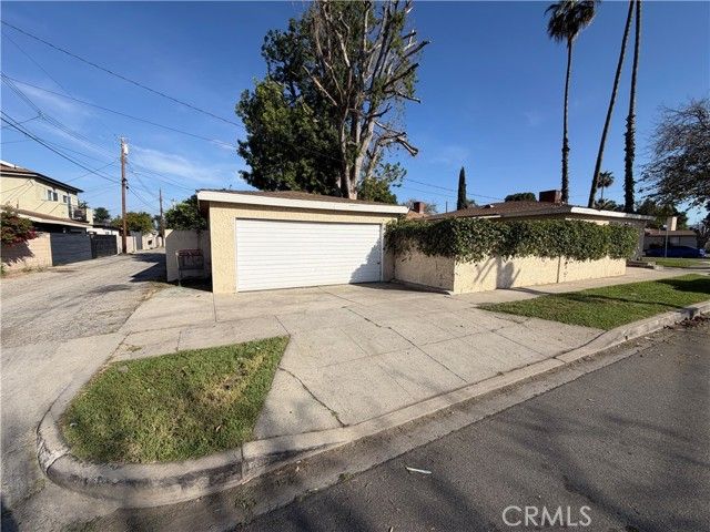 18955 Covello Street, Reseda (los Angeles), CA 91335